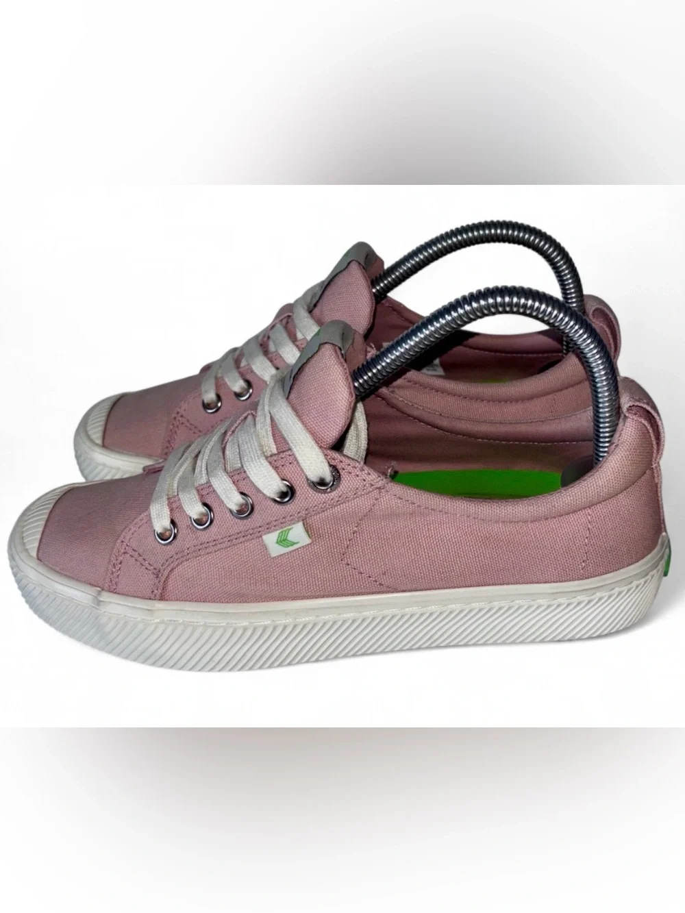 Cariuma OCA Women's Low-Top Canvas Sneakers in Dusty Rose Size 7 Casual Trainers